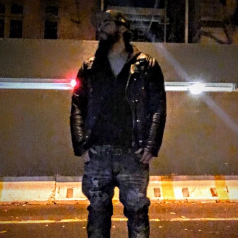 Meet your Posher, Jonathan